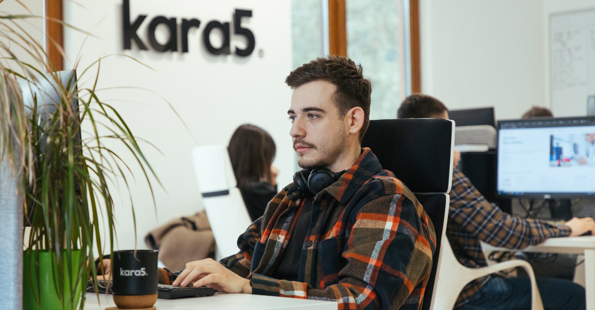 Kara5 - Web Design