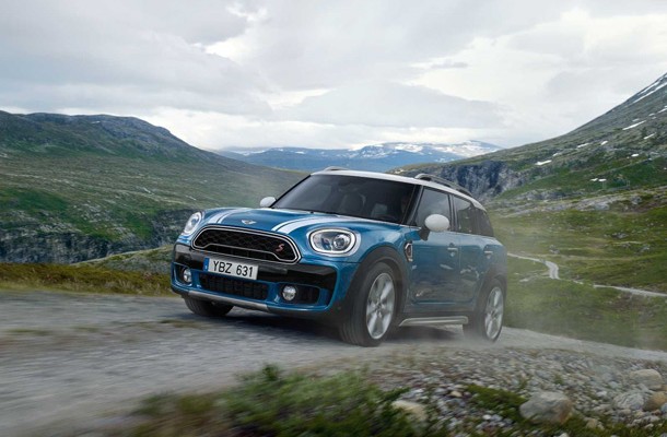 Kara5 launched the campaign: Add Stories. The New MINI Countryman.